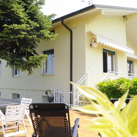 Belvilla By Oyo Porto Quarantaquattro Lazise Esterno foto