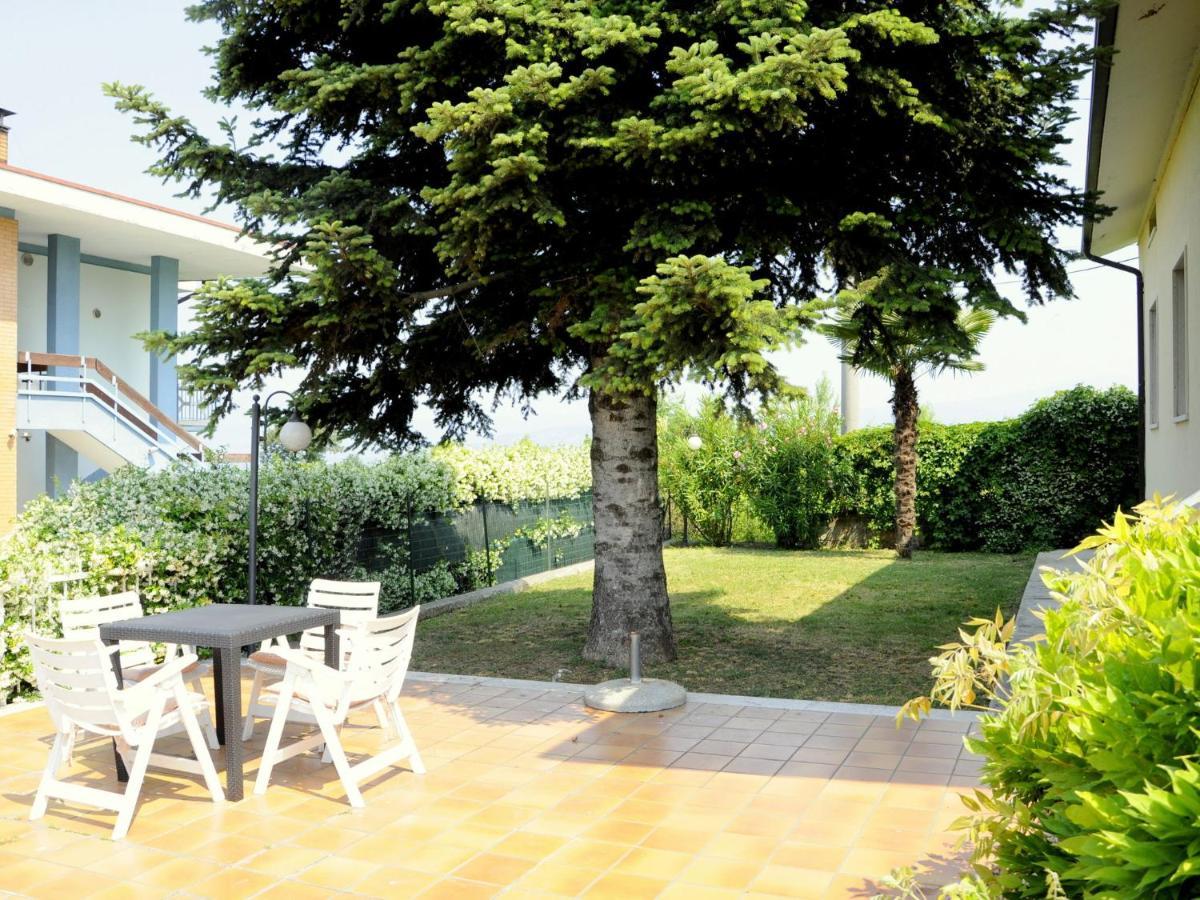 Belvilla By Oyo Porto Quarantaquattro Lazise Esterno foto